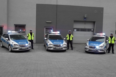 Samorządy dofinansowały zakup nowych pojazdów dla Policji 