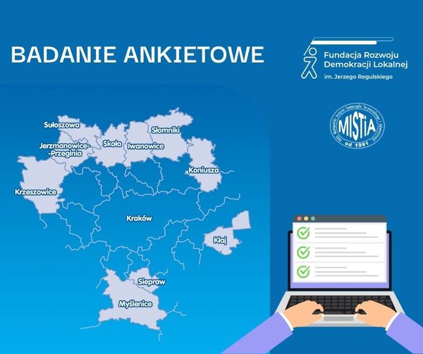 niebieskie tło logo MISTIA  grafika laptopa z białym ekranem i ręce piszące na klawiaturze po prawej str po lewej mapa konturowa otuliny krakowskiej  Iwanowice, Jerzmanowice-Przeginia, Kłaj, Koniusza, Krzeszowice, Myślenice, Siepraw, Skała, Słomniki oraz 